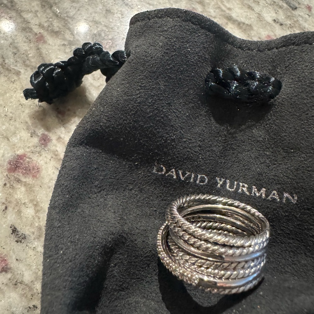 David Yurman Crossover Ring - Picture 4 of 6